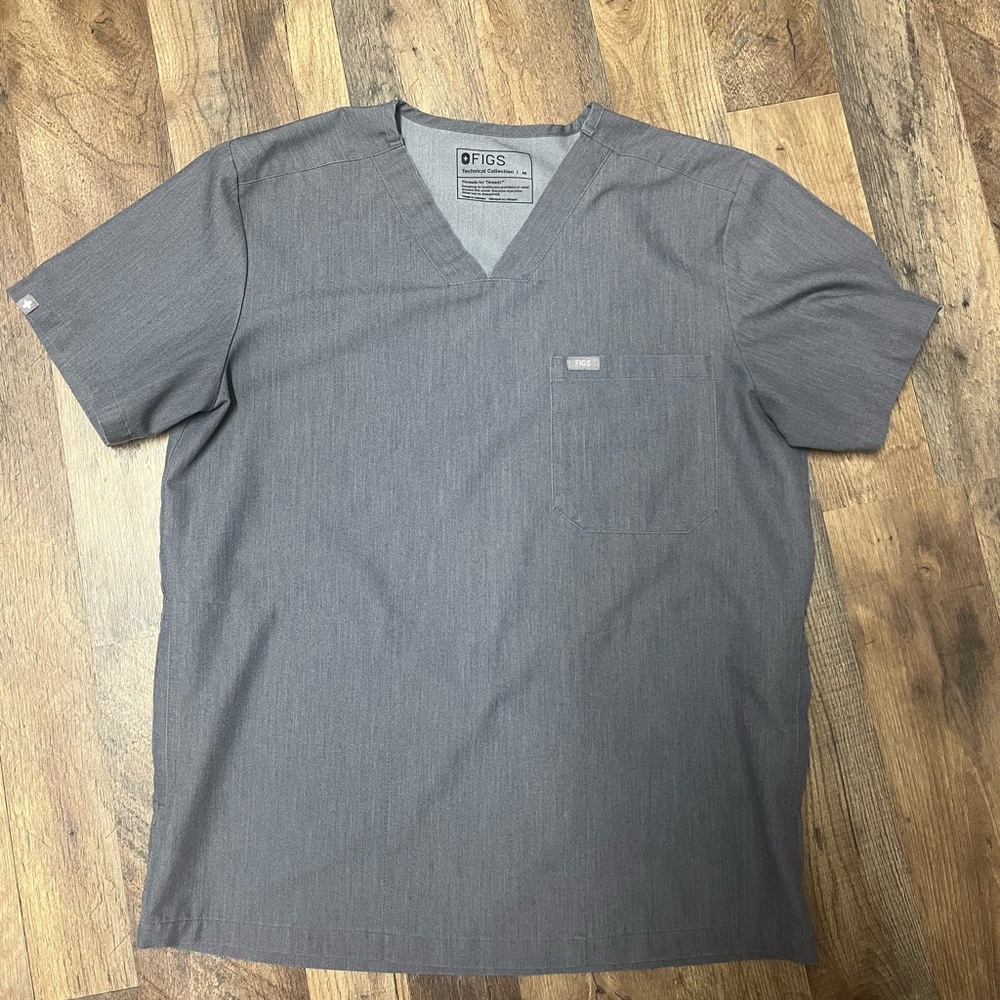 Figs scrub top
